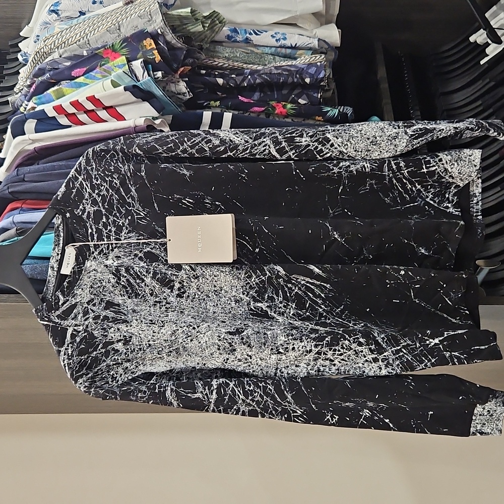 Alexandra McQueen Mens Pullover Shirt